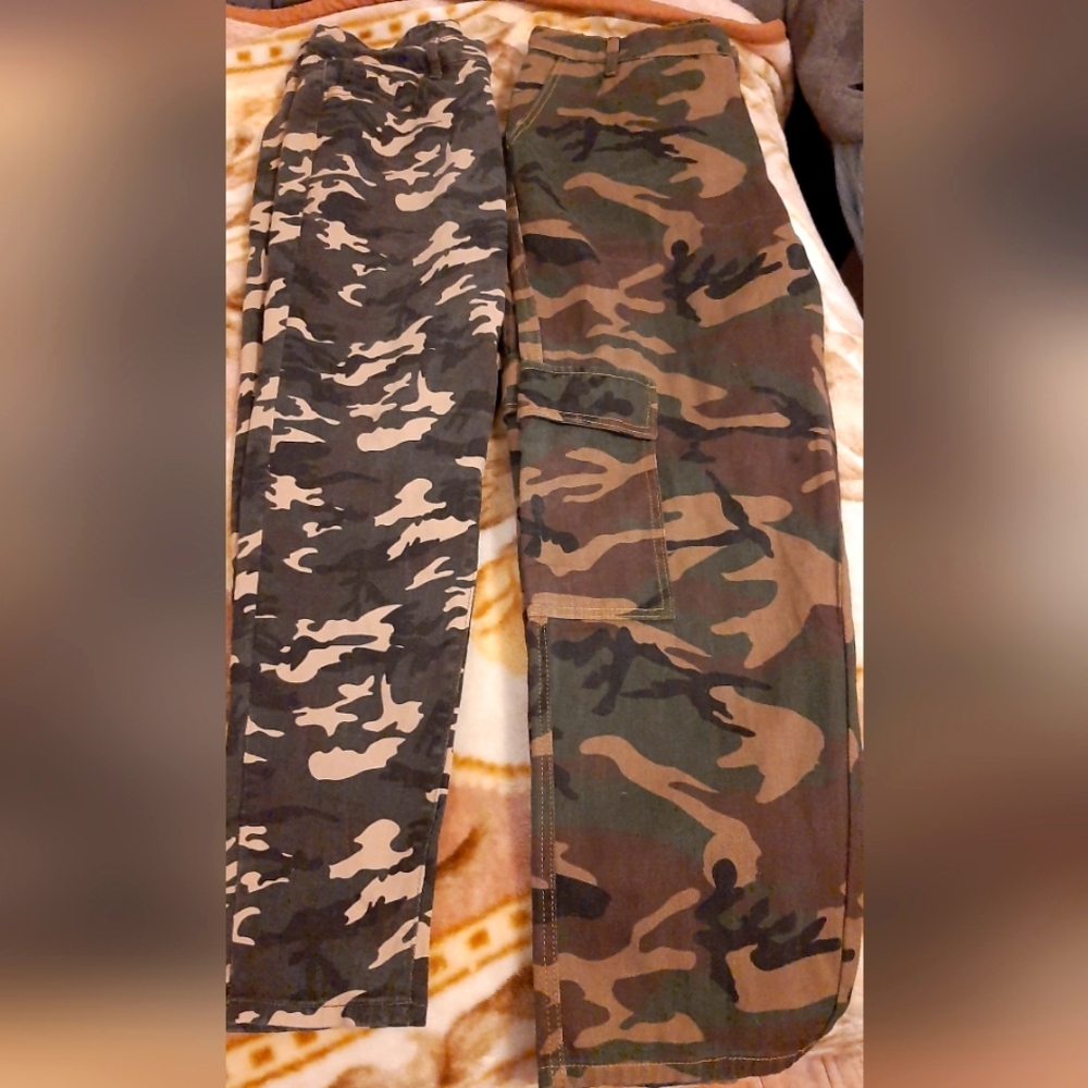 Shein Curve Jeans Military Style 2XL 2 Pairs 10 $ each